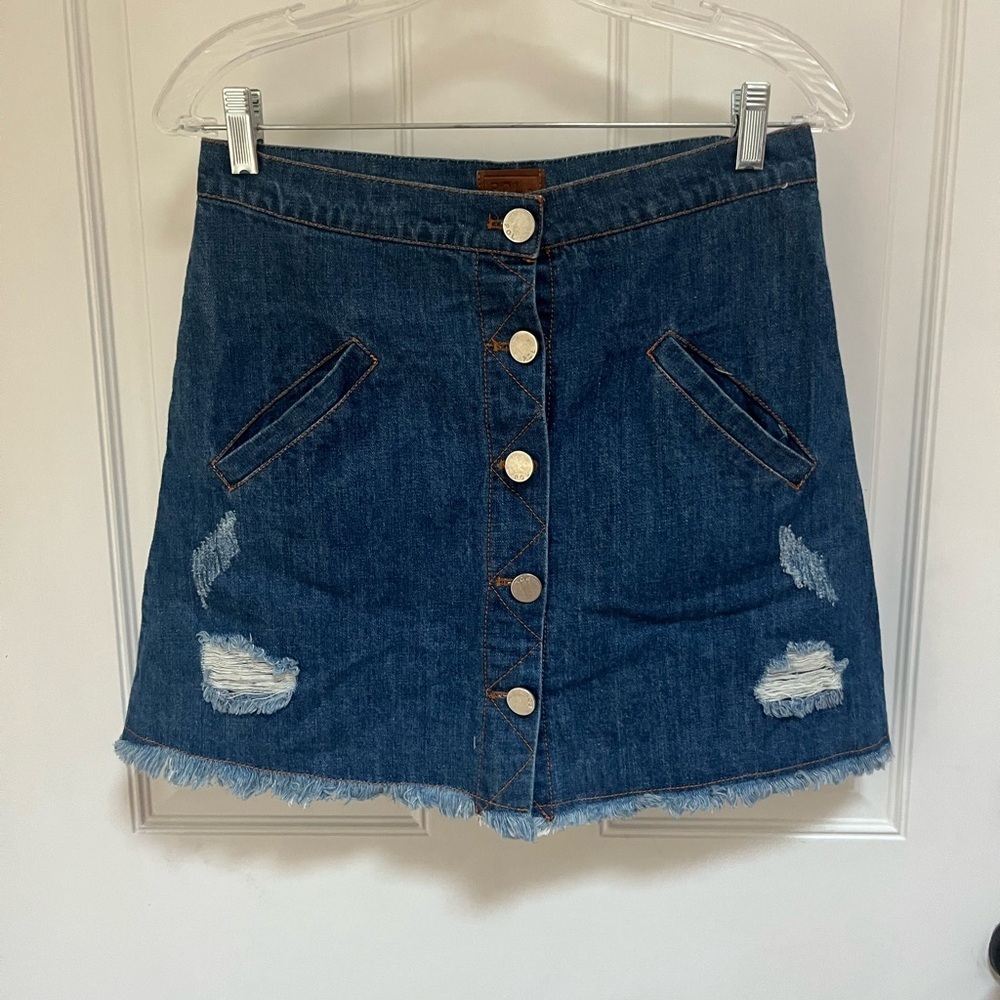 POL distressed‎ Jean skirt button front size small